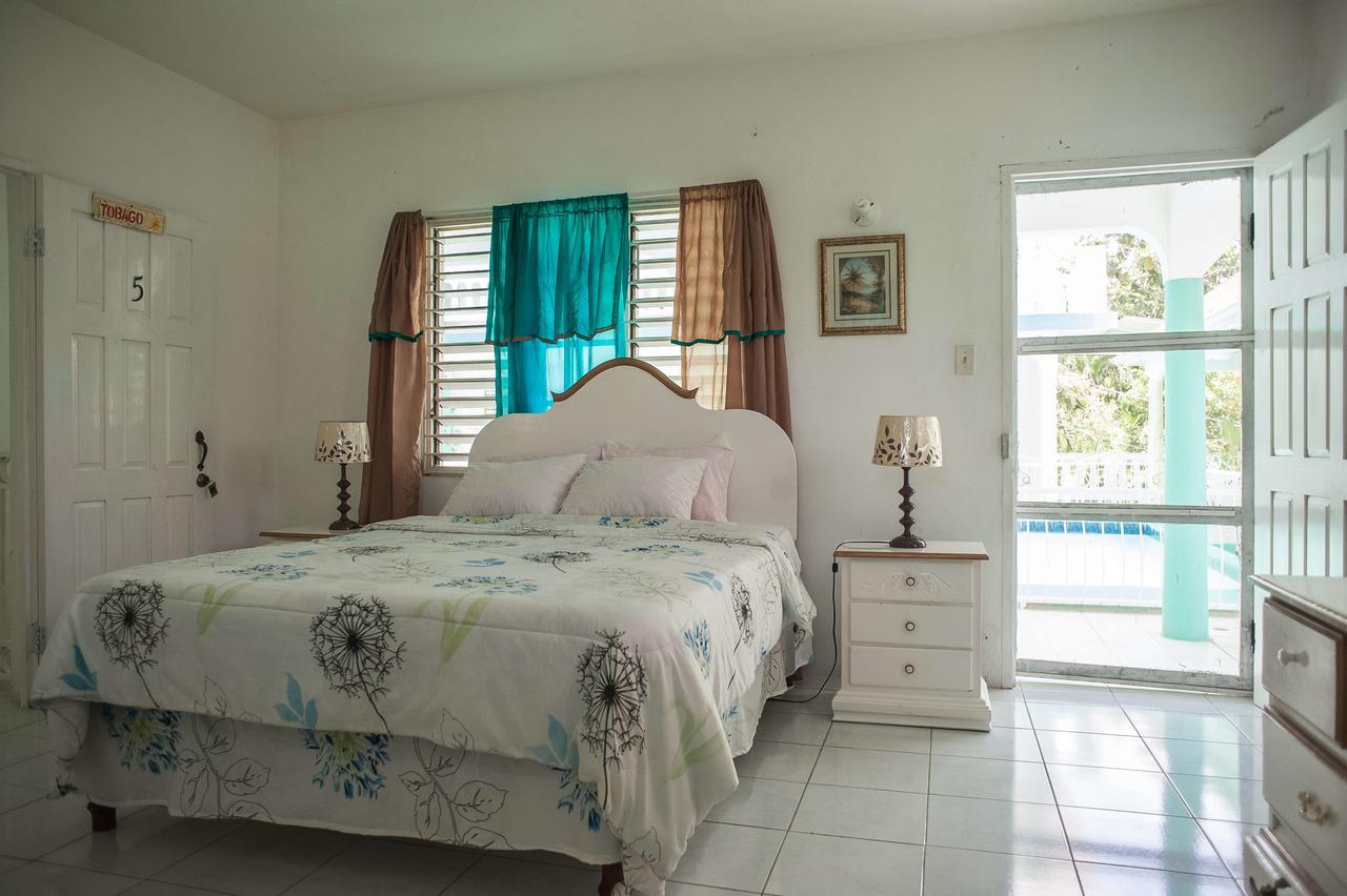 Diamond Villa Guest House Montego Bay Exteriör bild