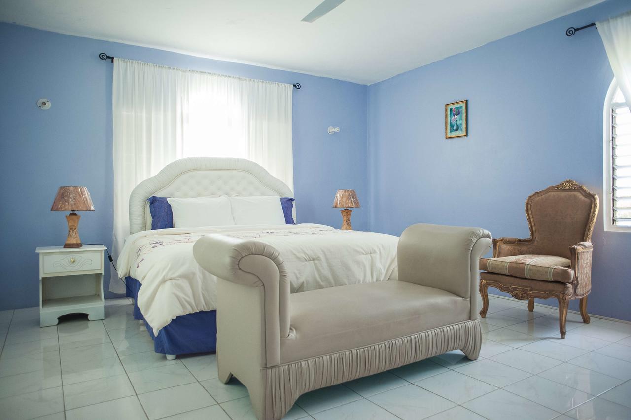 Diamond Villa Guest House Montego Bay Exteriör bild