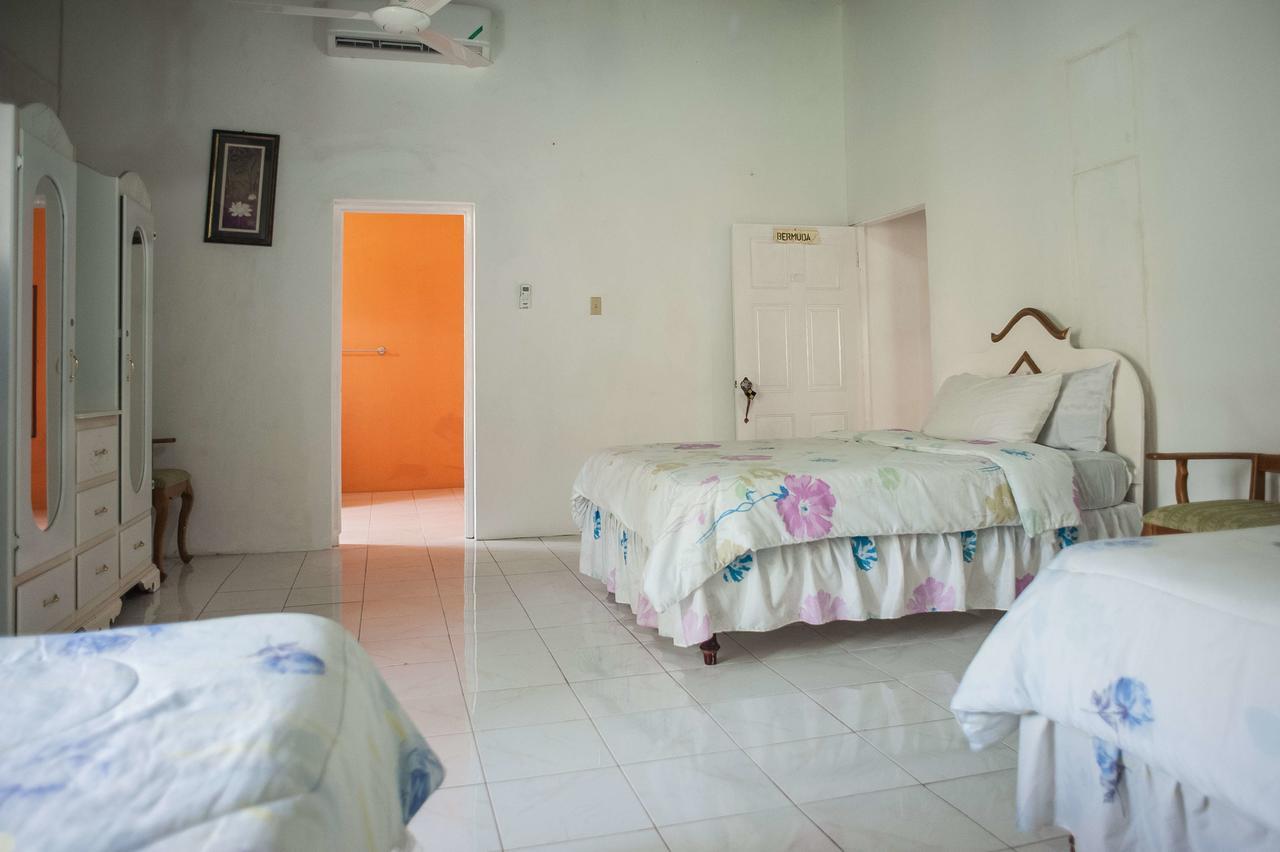 Diamond Villa Guest House Montego Bay Exteriör bild